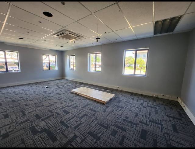 203M² OFFICE TO LET IN VORNA VALLEY